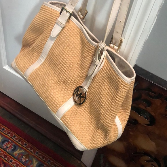 Micheal kors shoulder bag MK - Picture 2 of 9